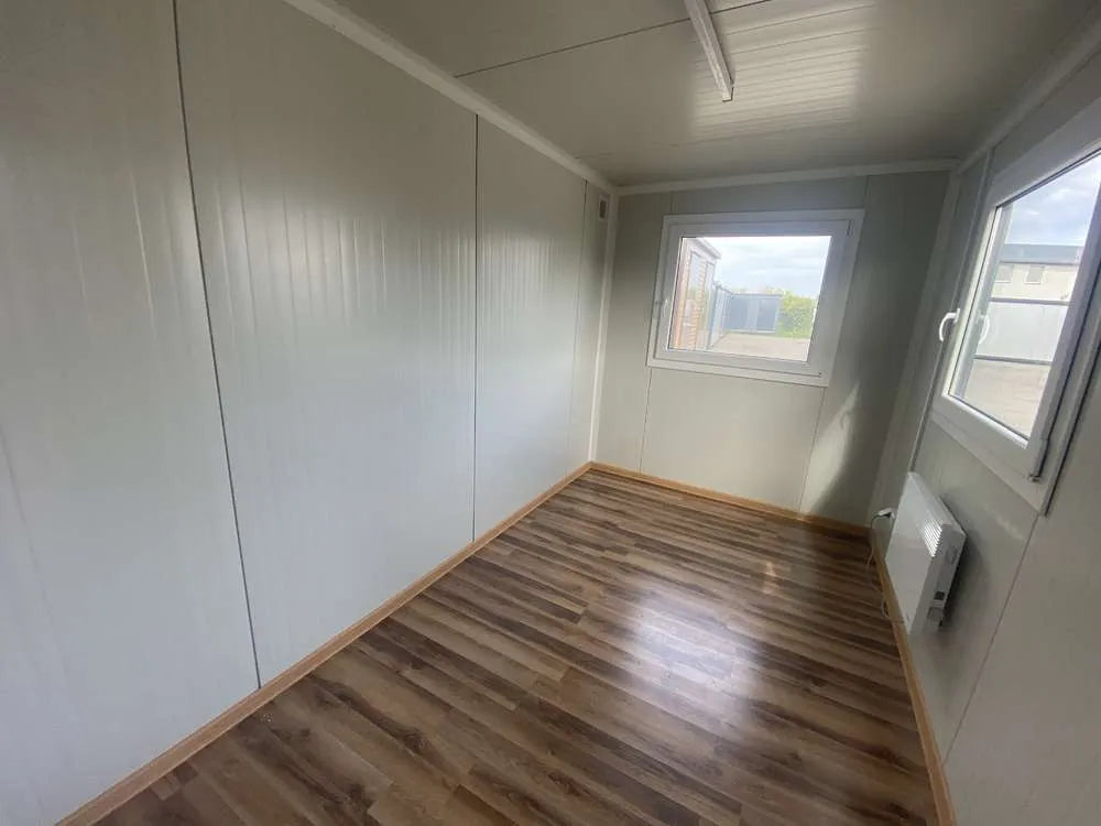 Bürocontainer 4,00 m x 2,20 m
