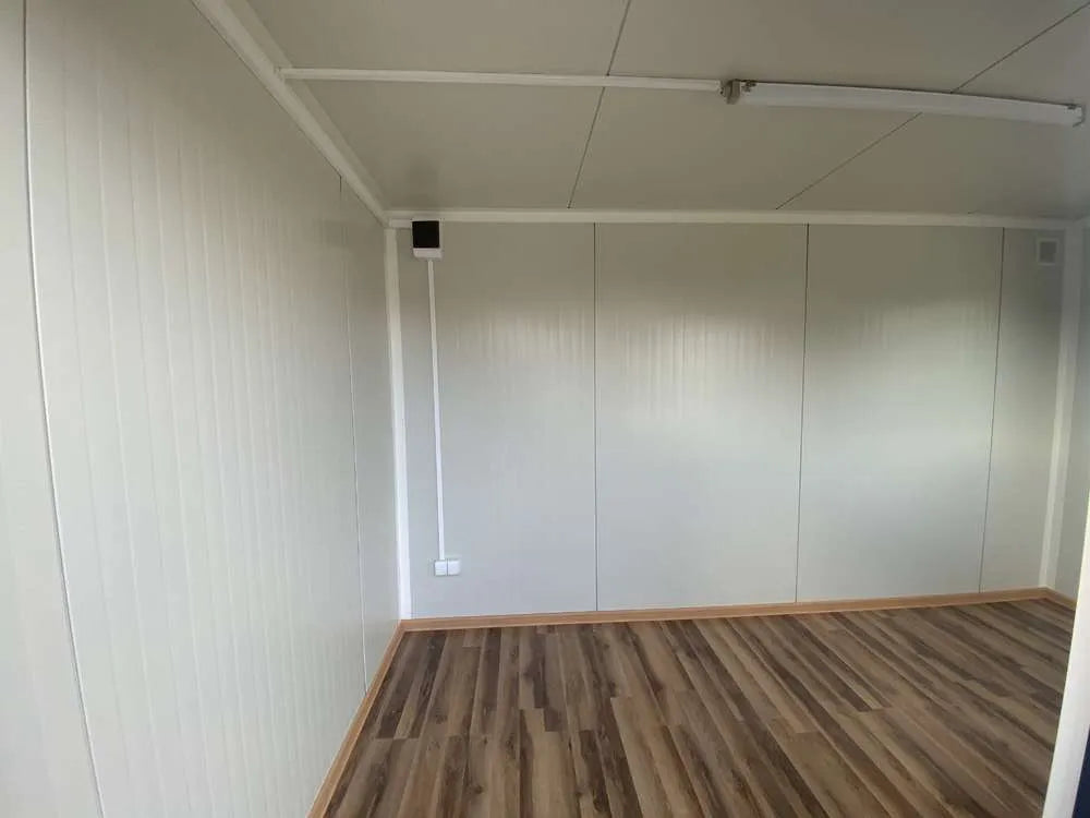 Bürocontainer 4,00 m x 2,20 m